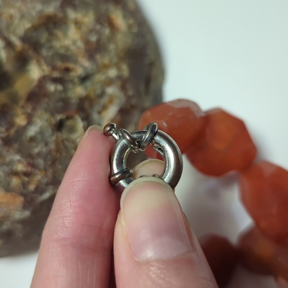 Orange Carnelian Faceted Stone Necklace with Red Wooden Beads 16" - Picture 7 of 10